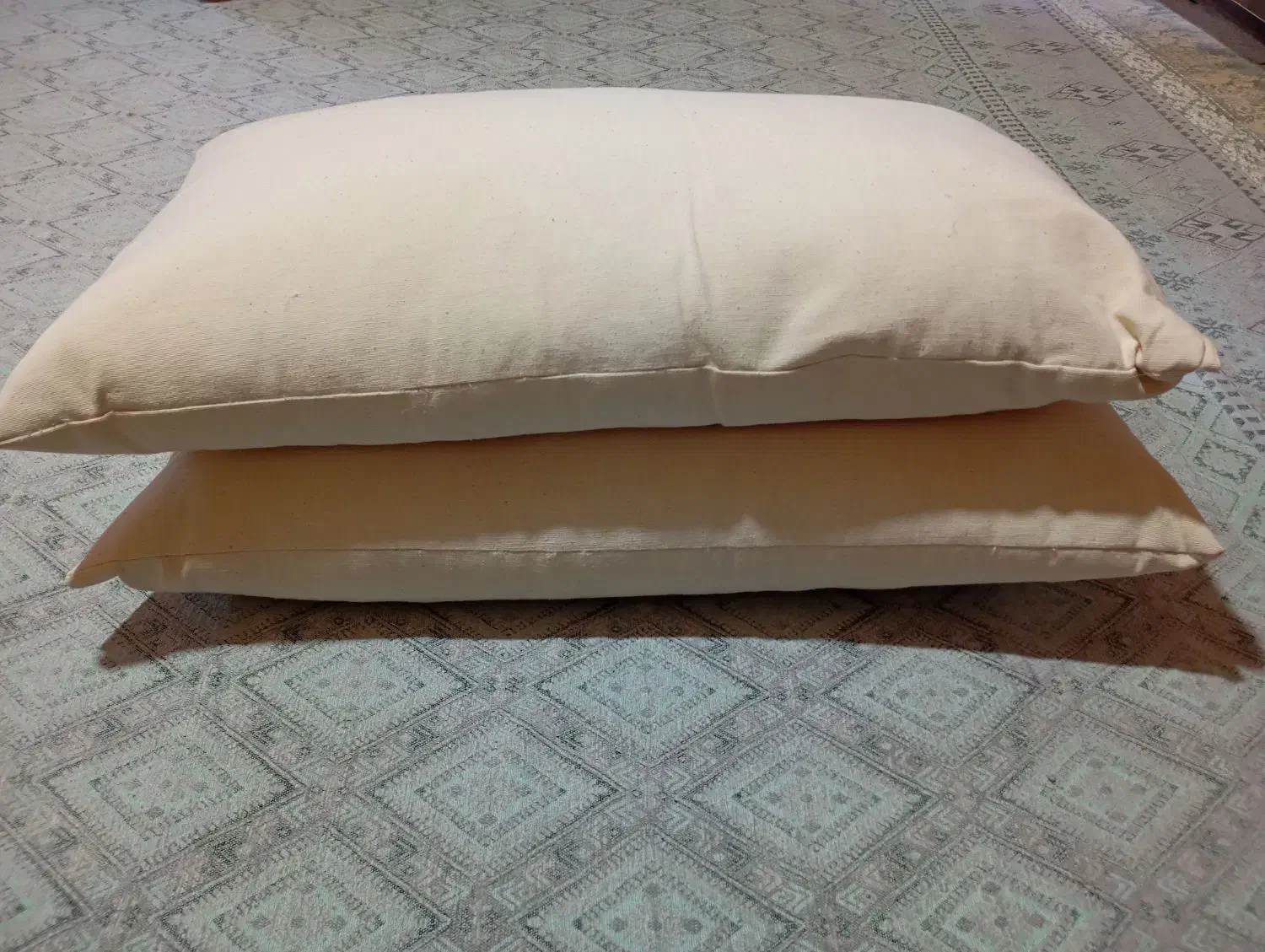 بالشت پر|سرویس روتختی|سنندج, |دیوار