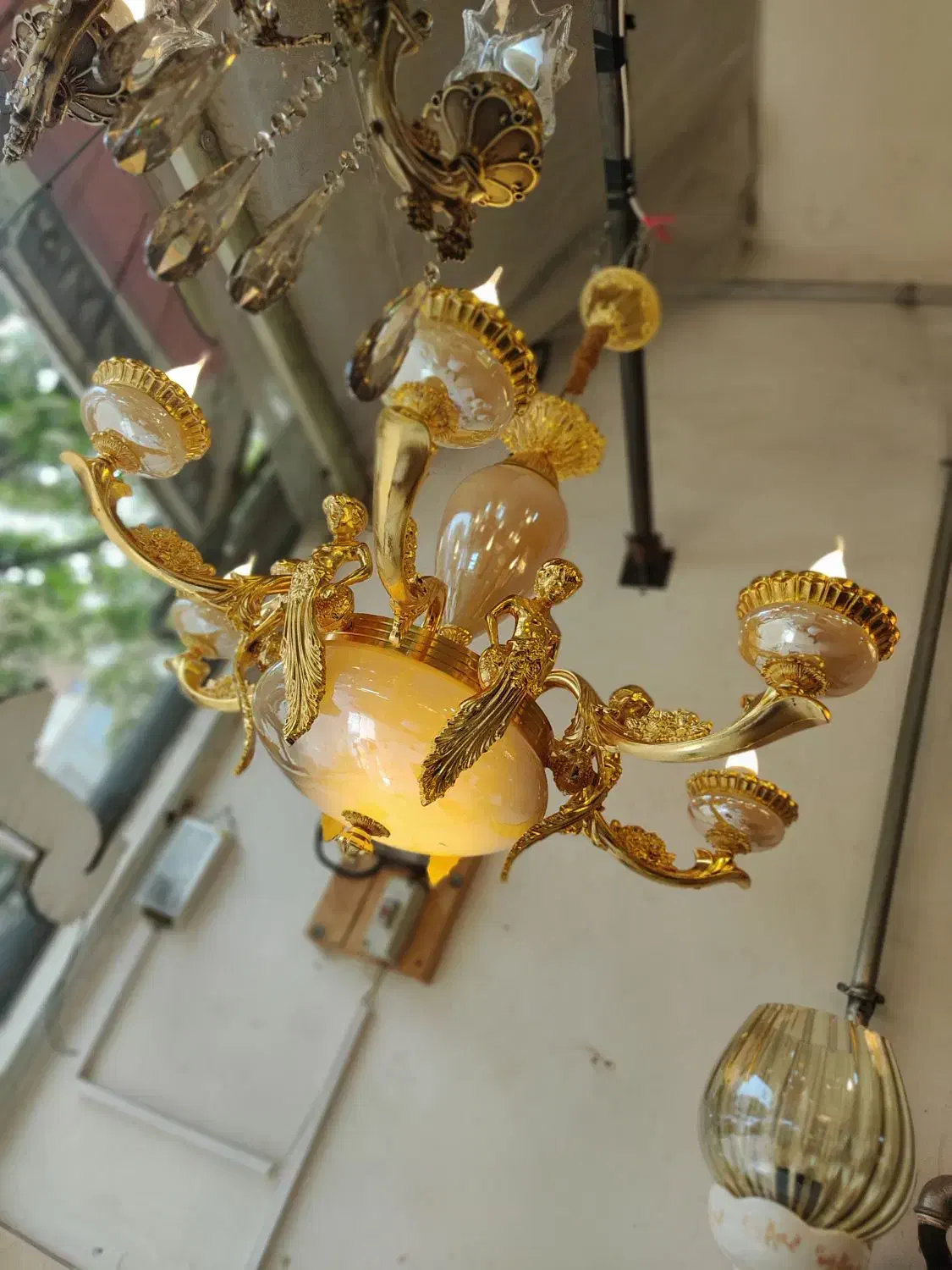 تمامی لوستر ها زیر قیمت خرید فقط ۱دسگاه موجود|لوستر و چراغ آویز|اهر, |دیوار