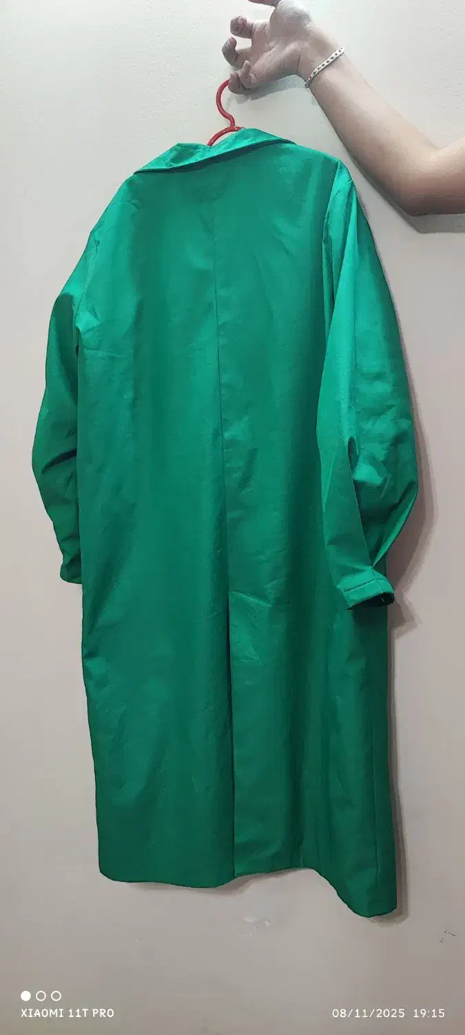 بارونی ترک|لباس|شیراز, اصلاح‌نژاد|دیوار