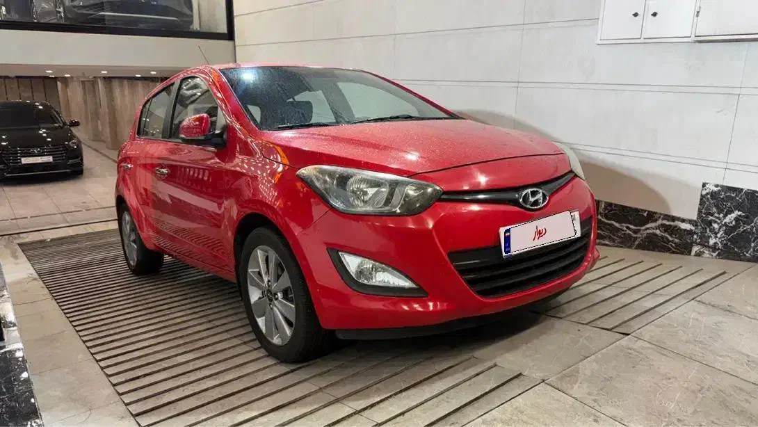 I20 2015 هیوندای|خودرو سواری و وانت|تهران, درختی|دیوار