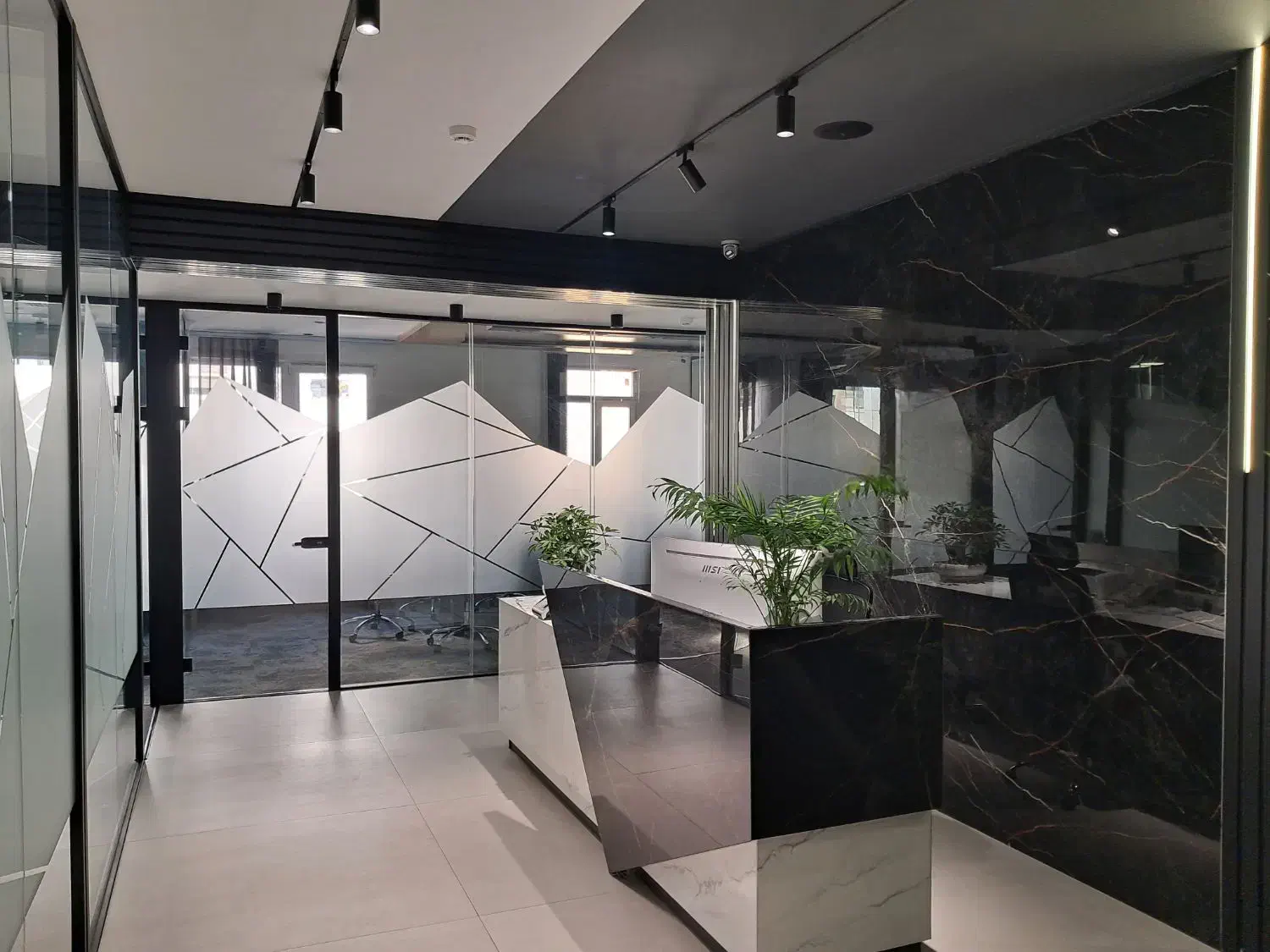 استخدام کارشناس بازرگانی|استخدام بازاریابی و فروش|تهران, امانیه|دیوار