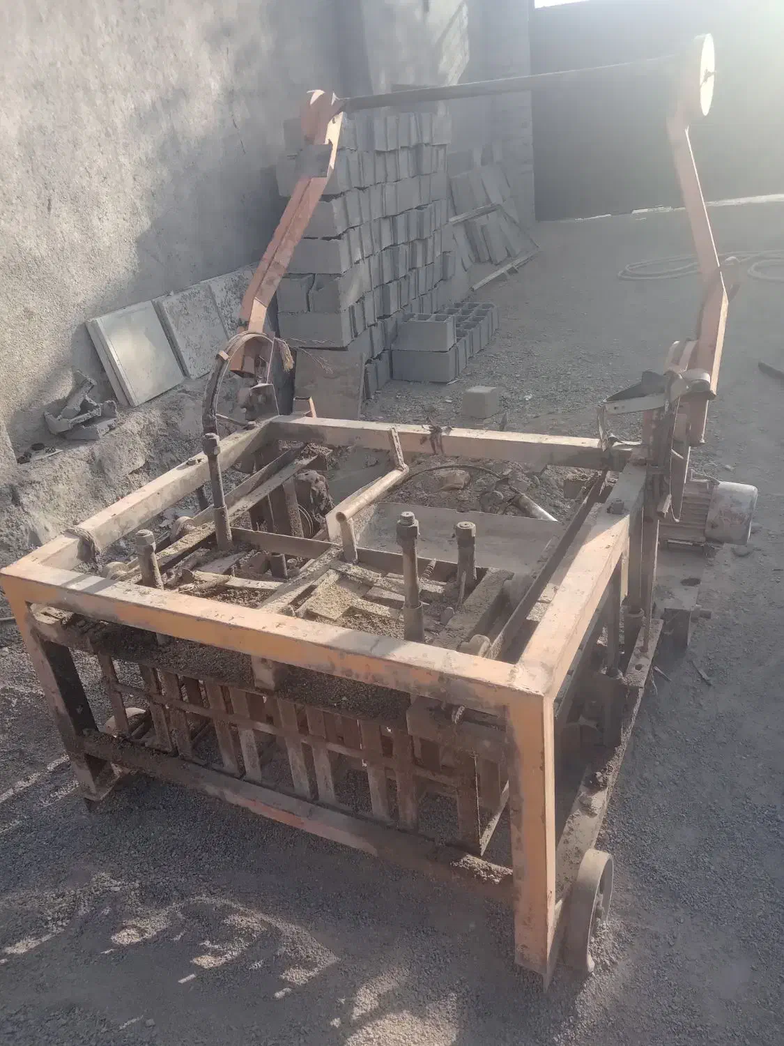 دستگاه بلوکه و میکسر|ماشینآلات صنعتی|مشهد, میان ولایت|دیوار