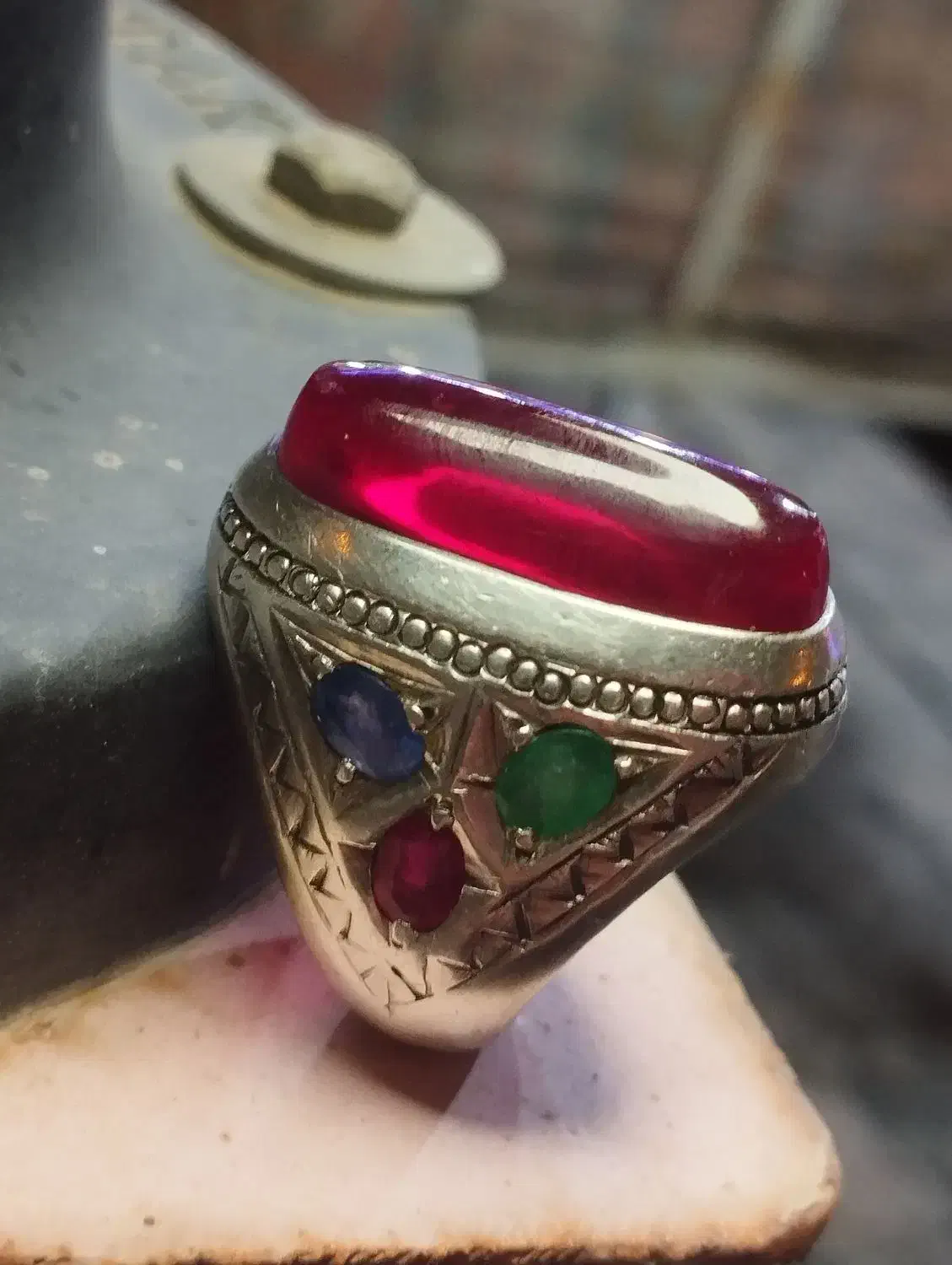 یاقوت صدوقی|جواهرات|بجنورد, |دیوار