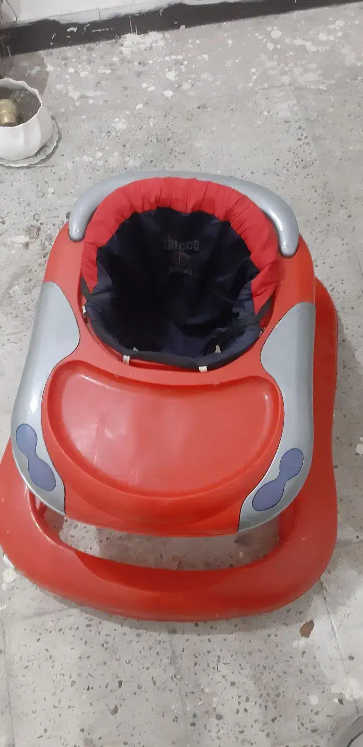 روروک و کریر|کالسکه و لوازم جانبی|اهواز, فرهنگ شهر|دیوار