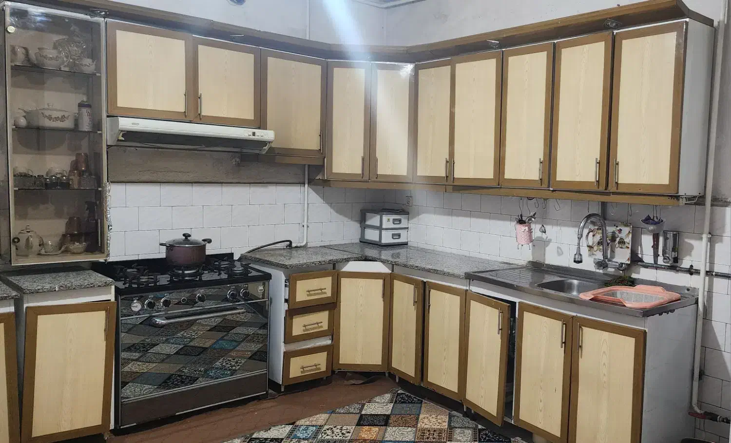 کابینت آشپزخانه با سینگ و هود|مصالح و تجهیزات ساختمان|دورود, |دیوار