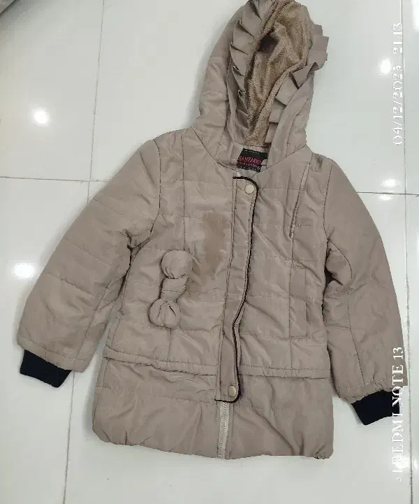 کاپشن دخترانه|لباس|قم, شاه سید علی|دیوار