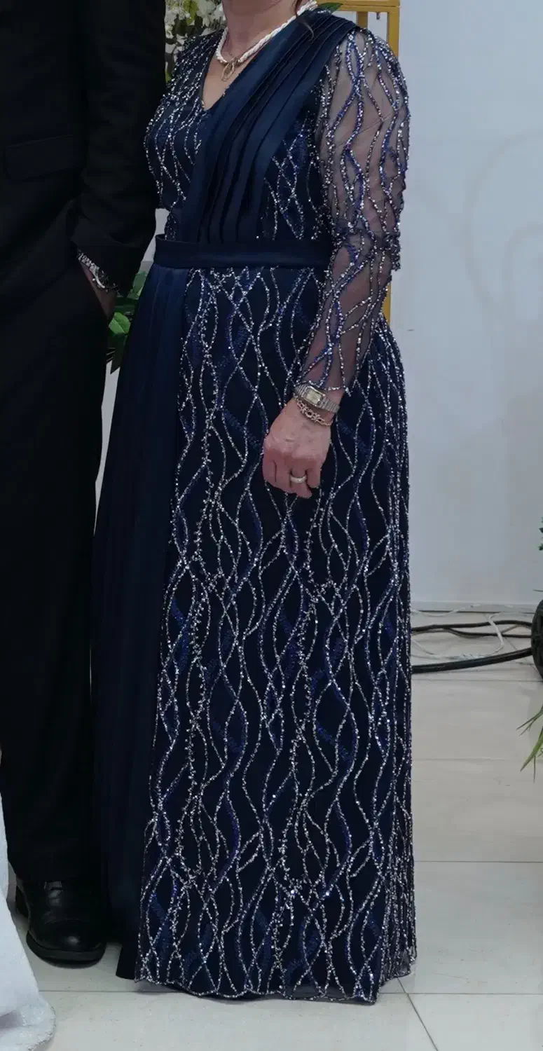 لباس مجلسی|لباس|رشت, معلولین|دیوار