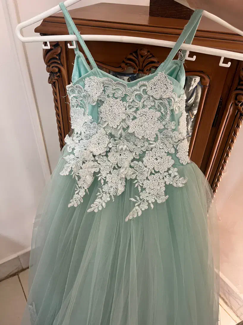 لباس عروس بچگانه|کفش و لباس بچه|اصفهان, شهریار|دیوار