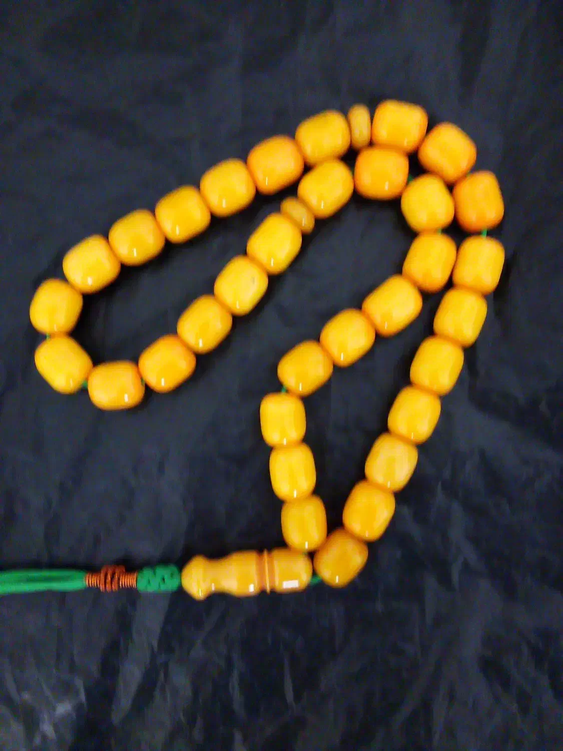 تسبیح سندلوس|کلکسیون اشیاء عتیقه|شهرکرد, |دیوار