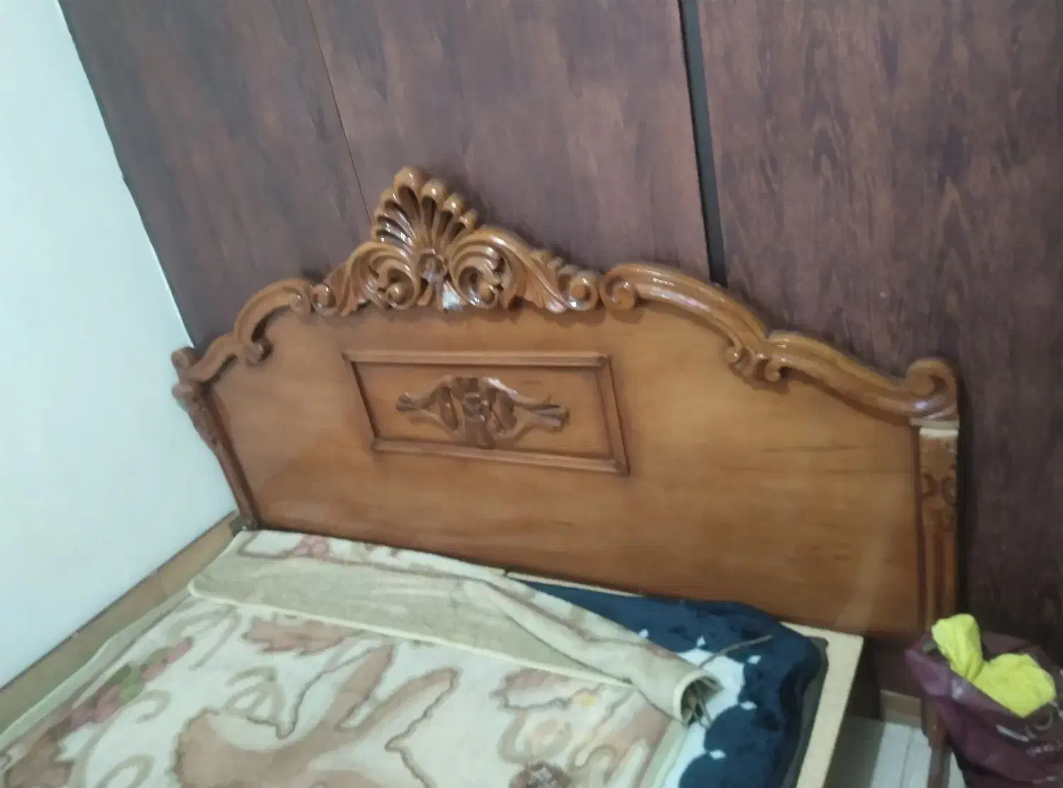 تخت سالم با کنار تختی|تخت و سرویس خواب|پرند, فاز ۴|دیوار