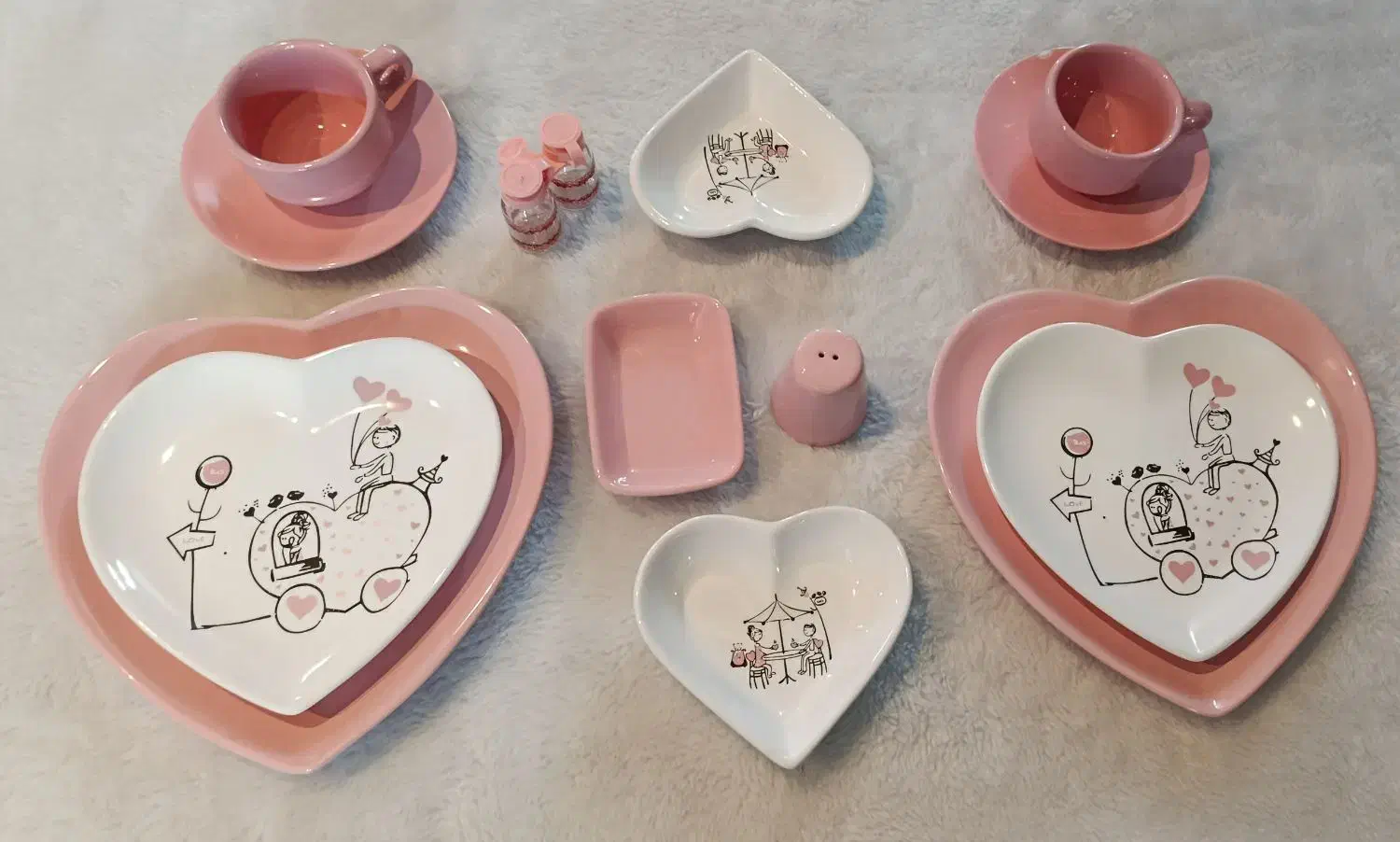 سرویس ظروف دو نفره سرامیکی قلبی 12 پارچه نو|ظروف سرو و پذیرایی|سمنان, |دیوار