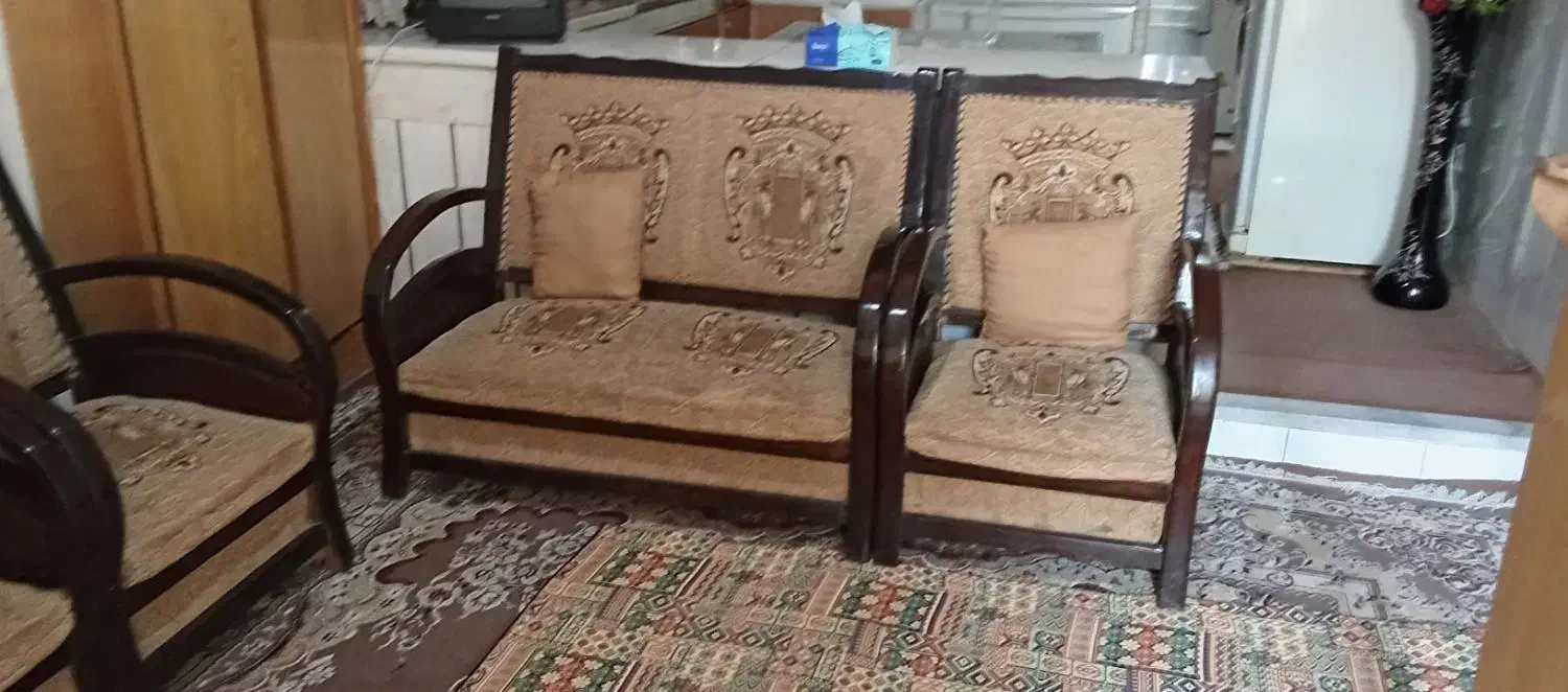 تعویض مبل با دوعدد تخت یک نفره|مبلمان خانگی و میز عسلی|اصفهان, کنگاز|دیوار