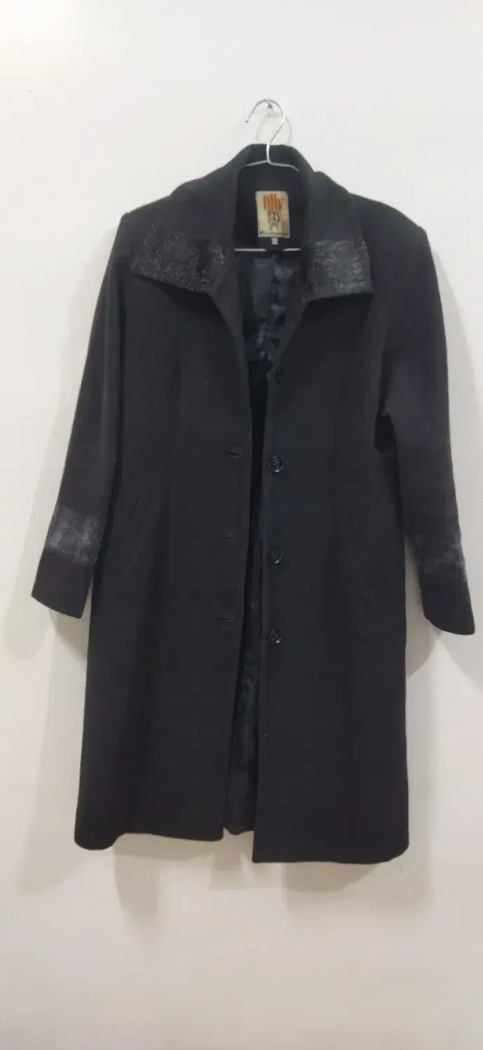 پالتوزنانه|لباس|مشهد, مصلی (کارمندان اول)|دیوار