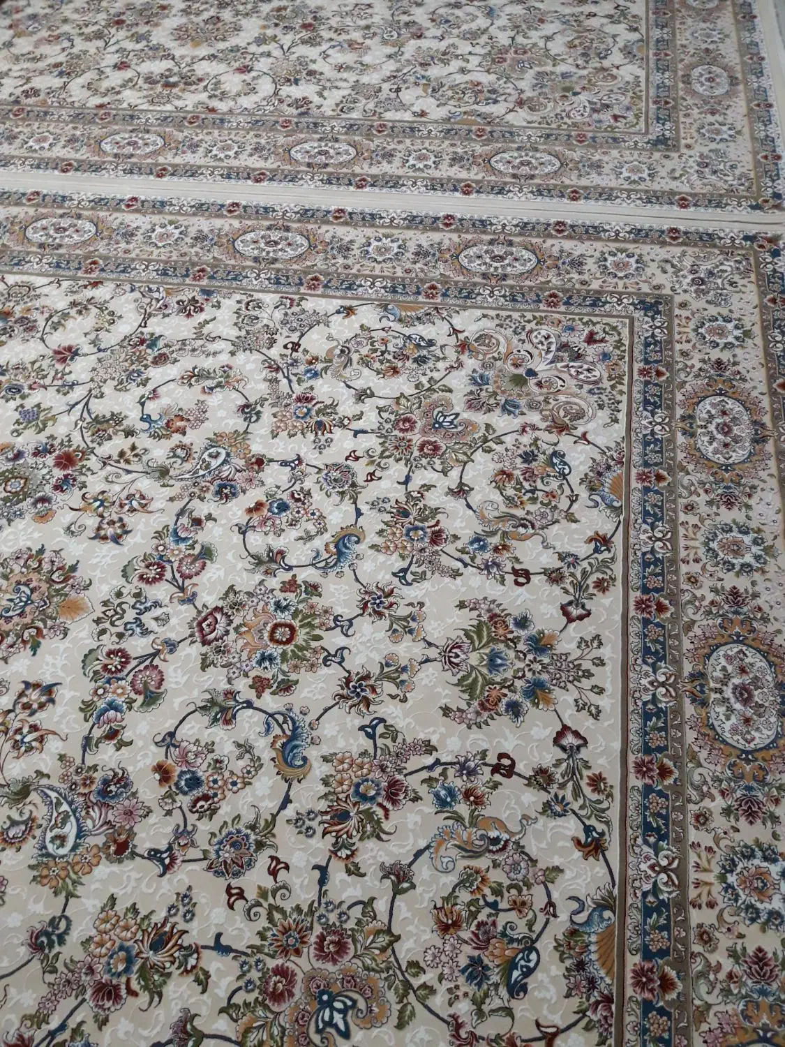 یک جفت فرش ۹متری۱۲۰۰شانه درحدنو مناسب جهیزیه|فرش|اندیشه, اندیشه فاز ۴|دیوار