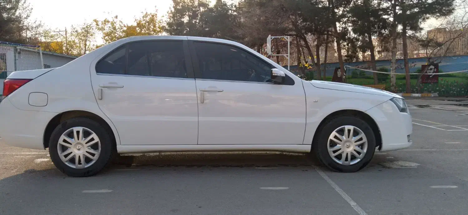 دنا معمولی تیپ یک مدل ۹۹تک برگ سنددارای کارت طلایی|خودرو سواری و وانت|مشهد, فاطمیه|دیوار