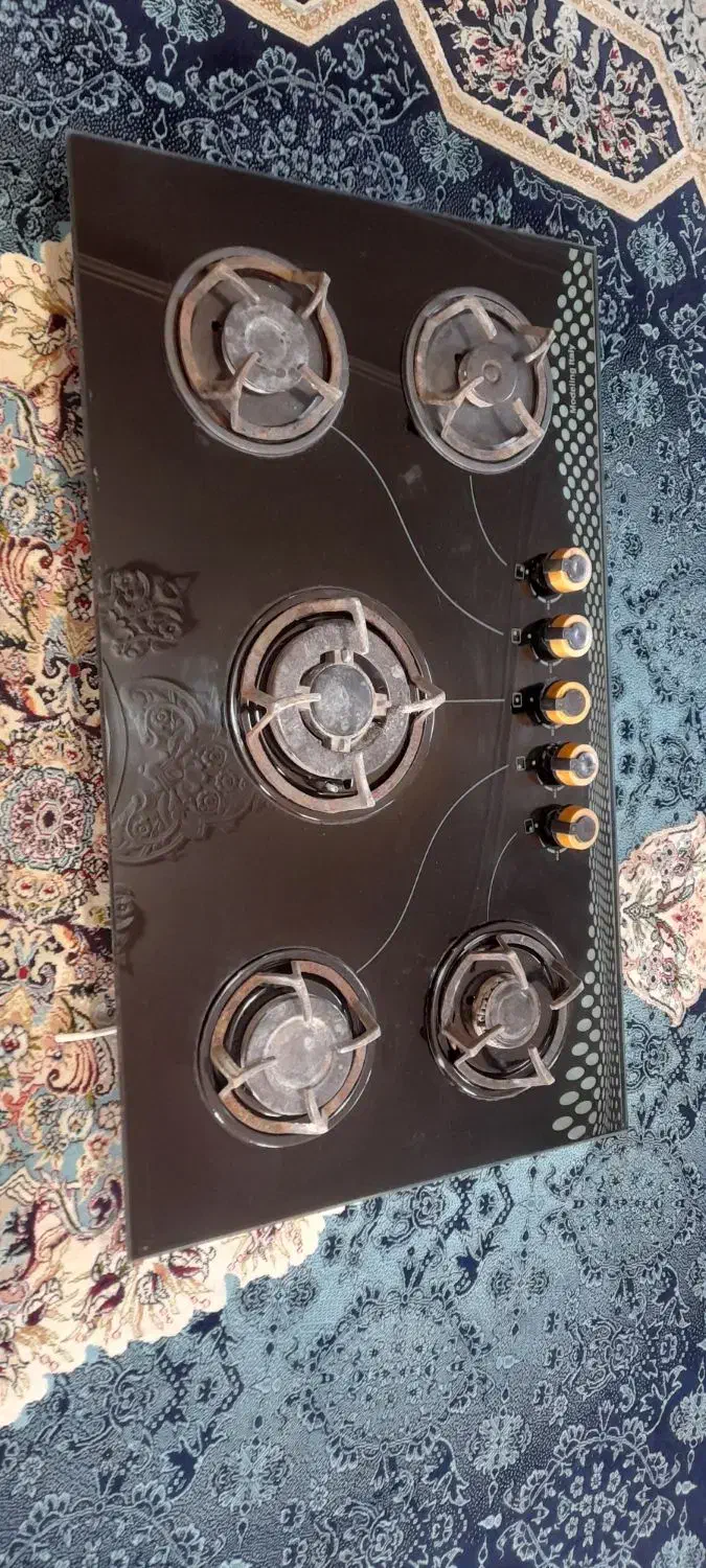 اجاق گاز صفحه ای شیشه ای قیمت۲۰۰۰۰۰۰تومن۵شعله|اجاق گاز و لوازم برقی پخت‌وپز|رودسر, |دیوار