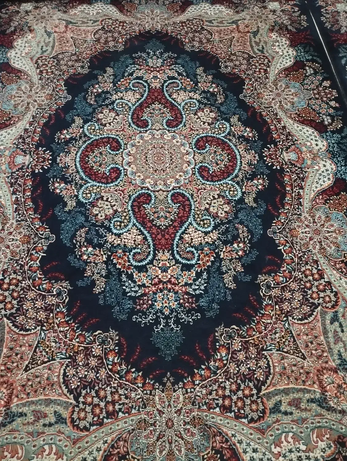 چهار. تخته فرش 6متری در حد|فرش|ملایر, |دیوار