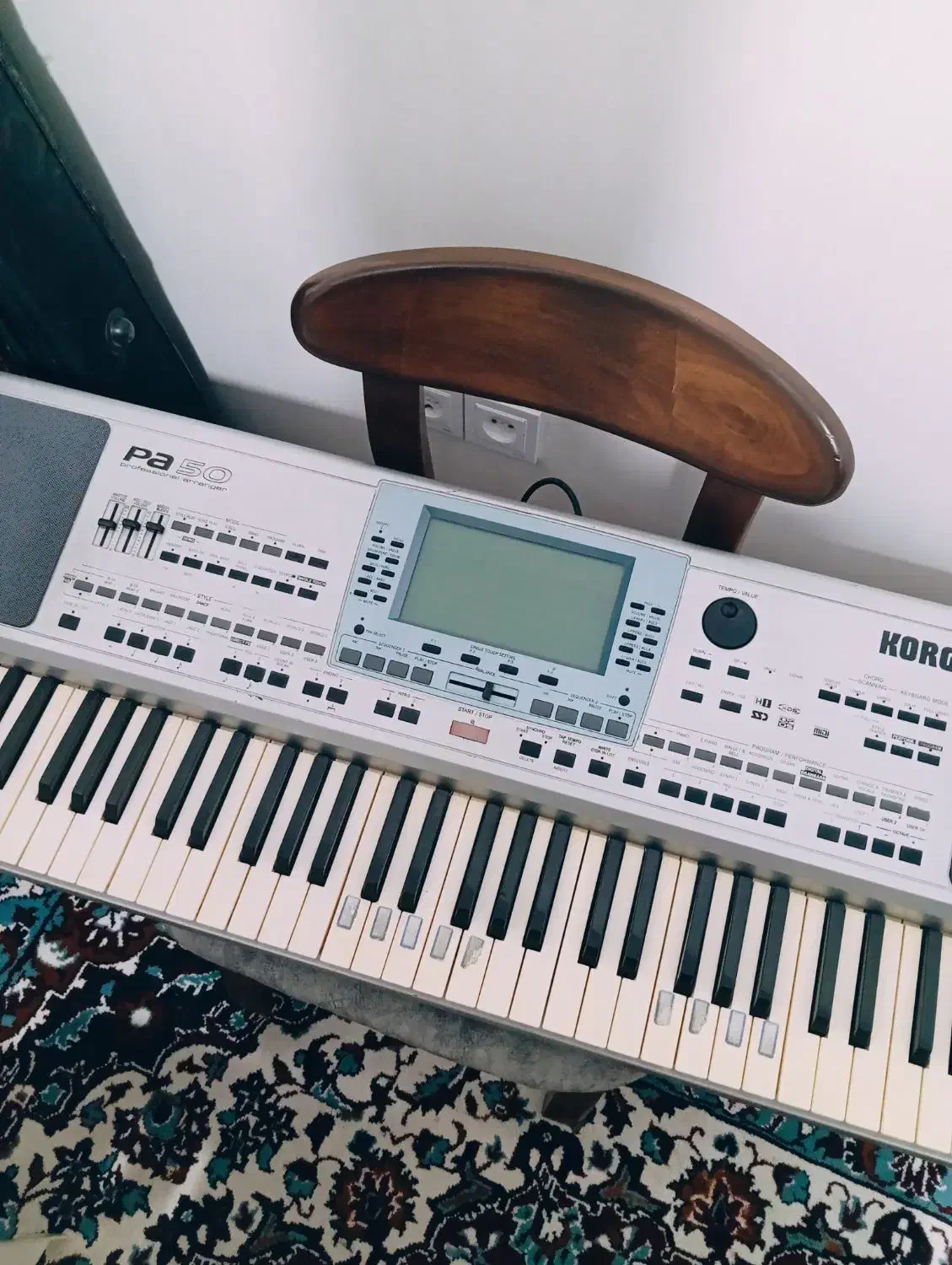 ارگ|پیانو، کیبورد، آکاردئون|سیرجان, |دیوار