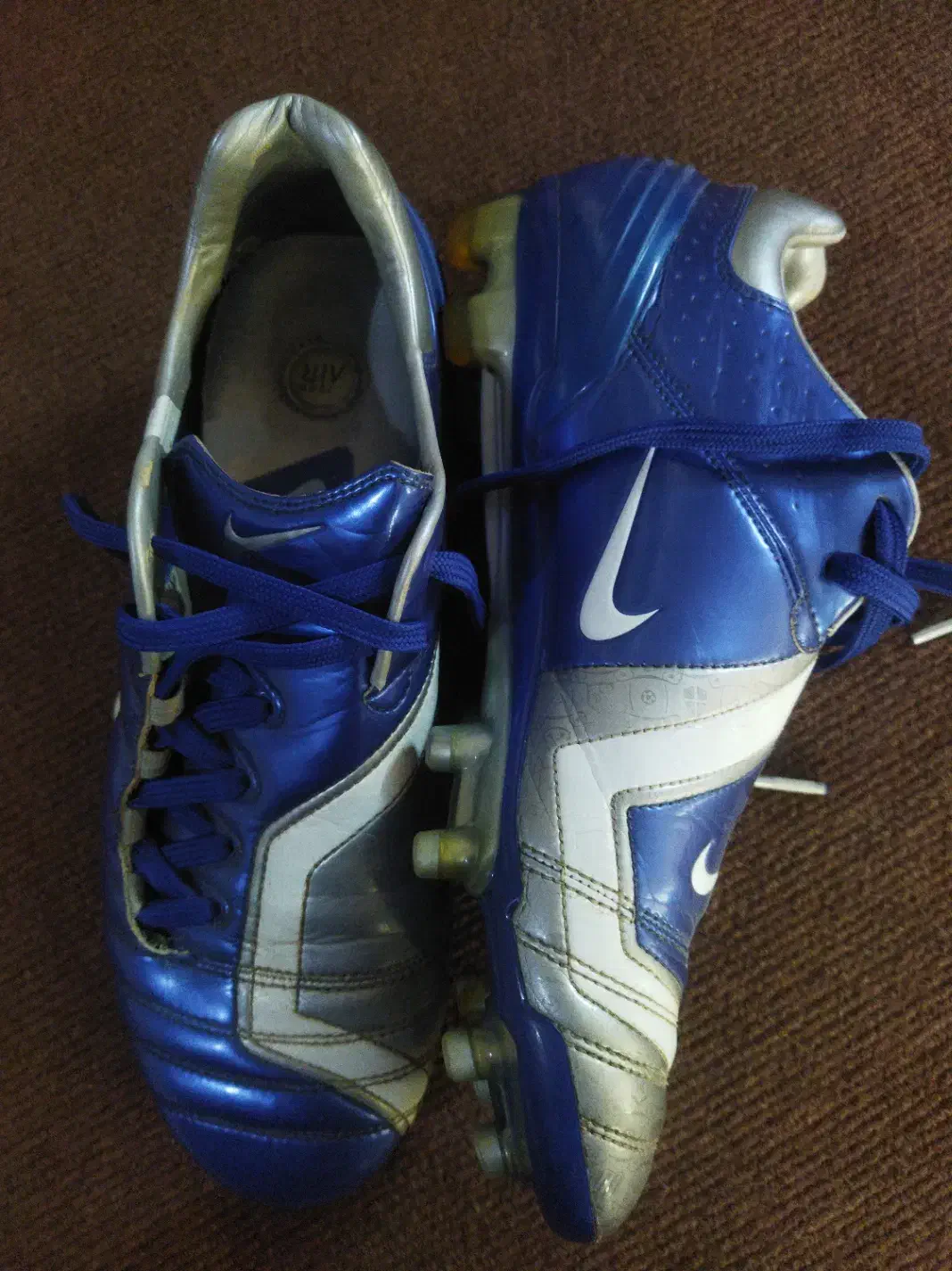 استوک چمن|کیف، کفش، کمربند|میانه, |دیوار