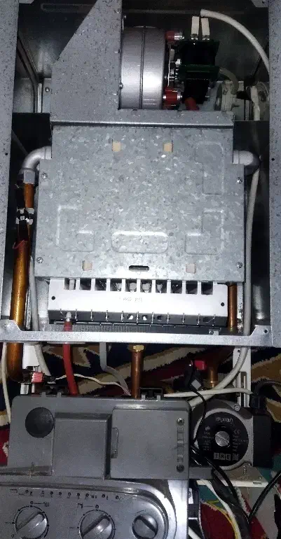 نصب تعمیر سرویس انواع پکیج آبگرمکن کل کرج ۲۴ساعته|خدمات پیشه و مهارت|کرج, فاز ۲ مهرشهر|دیوار