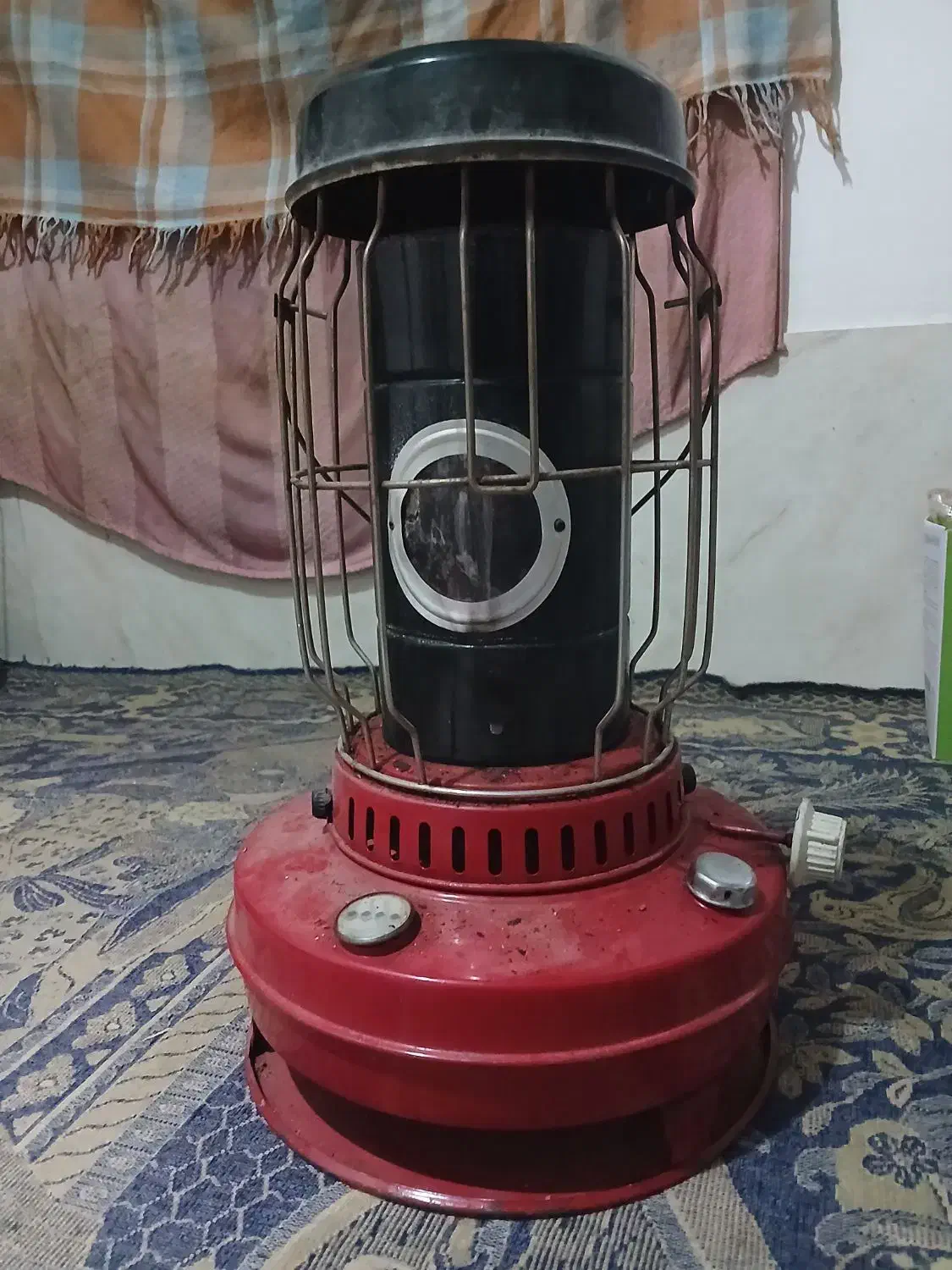 چراغ نفتی|بخاری، هیتر، شومینه|شیراز, ماه فیروزان|دیوار