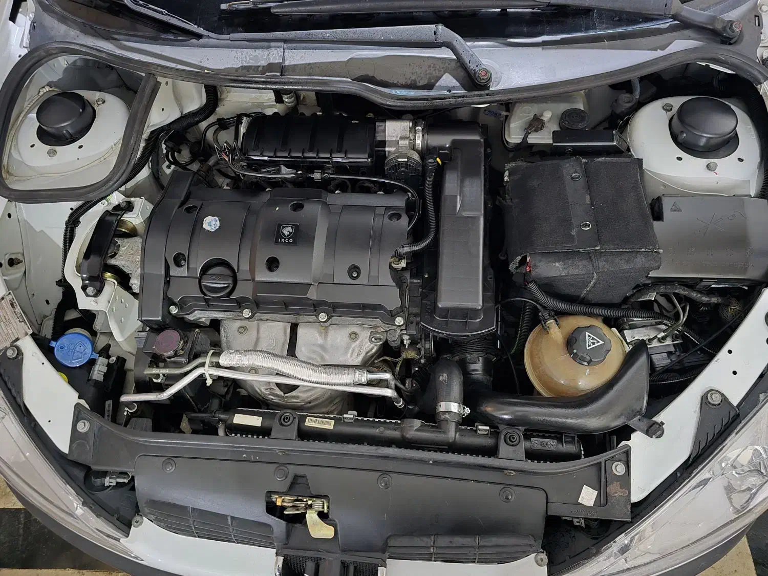 پژو 206 v8|خودرو سواری و وانت|خرم‌آباد, |دیوار