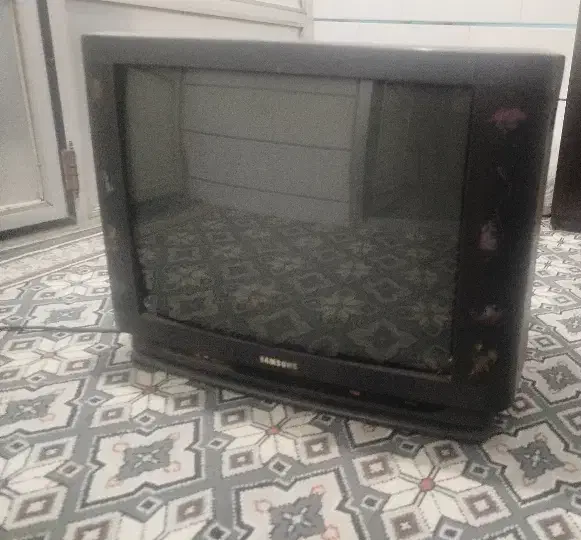 تلویزیون قدیمی سامسونگ 21 اینچ|تلویزیون و پروژکتور|شهر بابک, |دیوار