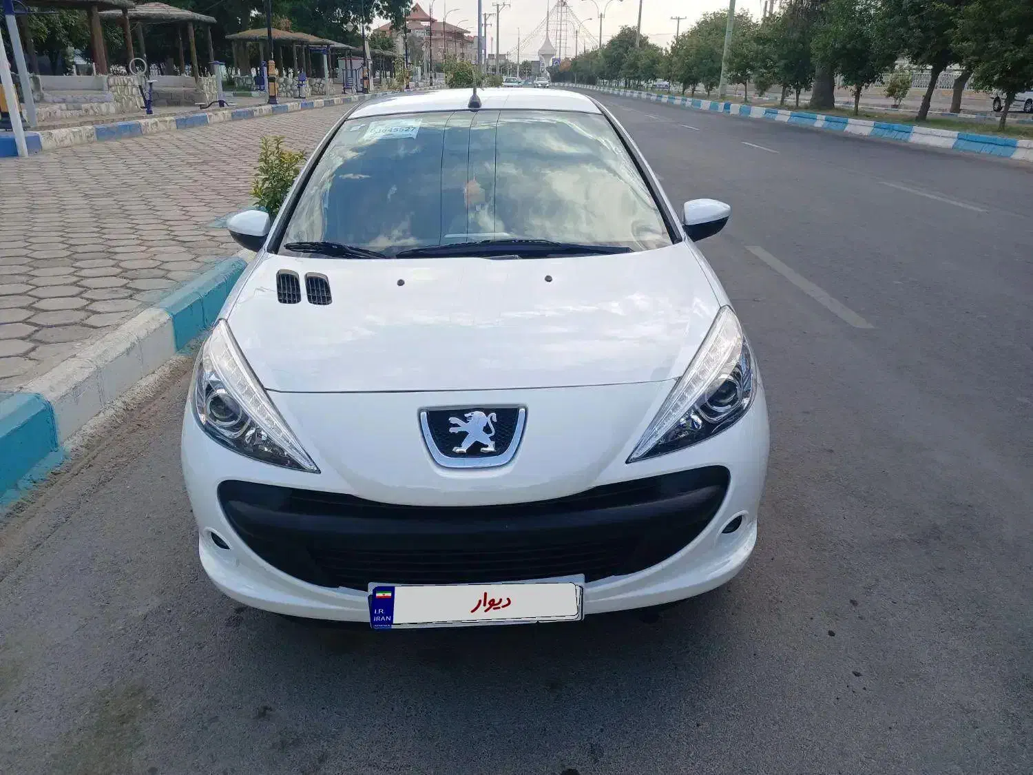 پژو ۲۰۷تی.یو.فایو|خودرو سواری و وانت|کرمان, |دیوار