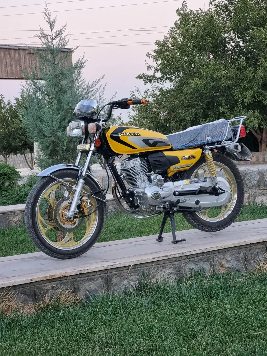 نیکتاز ۲۰۰ پلاس|موتورسیکلت|مبارکه, |دیوار