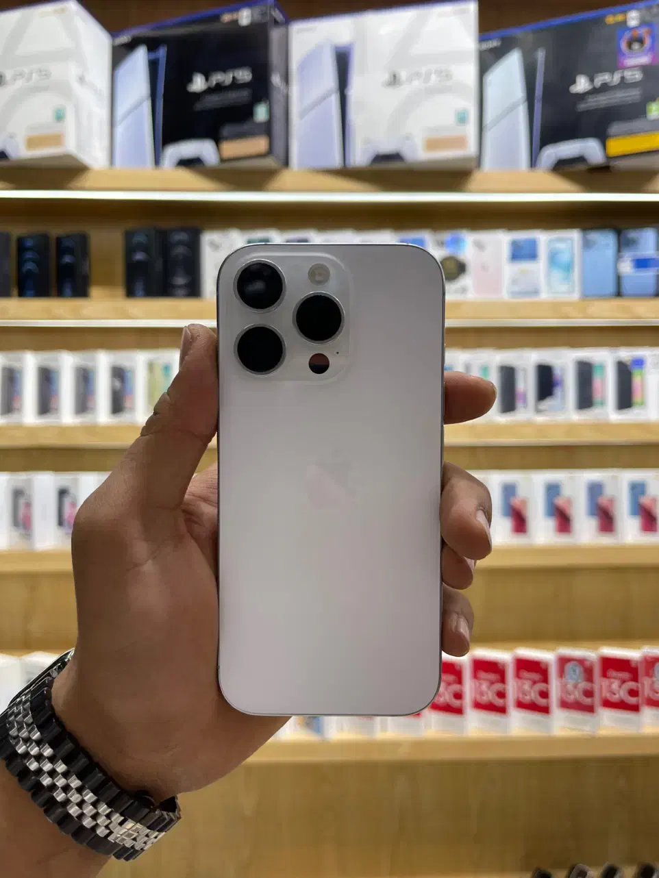 گوشی ایفون 16 پرو حافظه 256 گیگ  اقساط|موبایل|ورامین, ورامین|دیوار