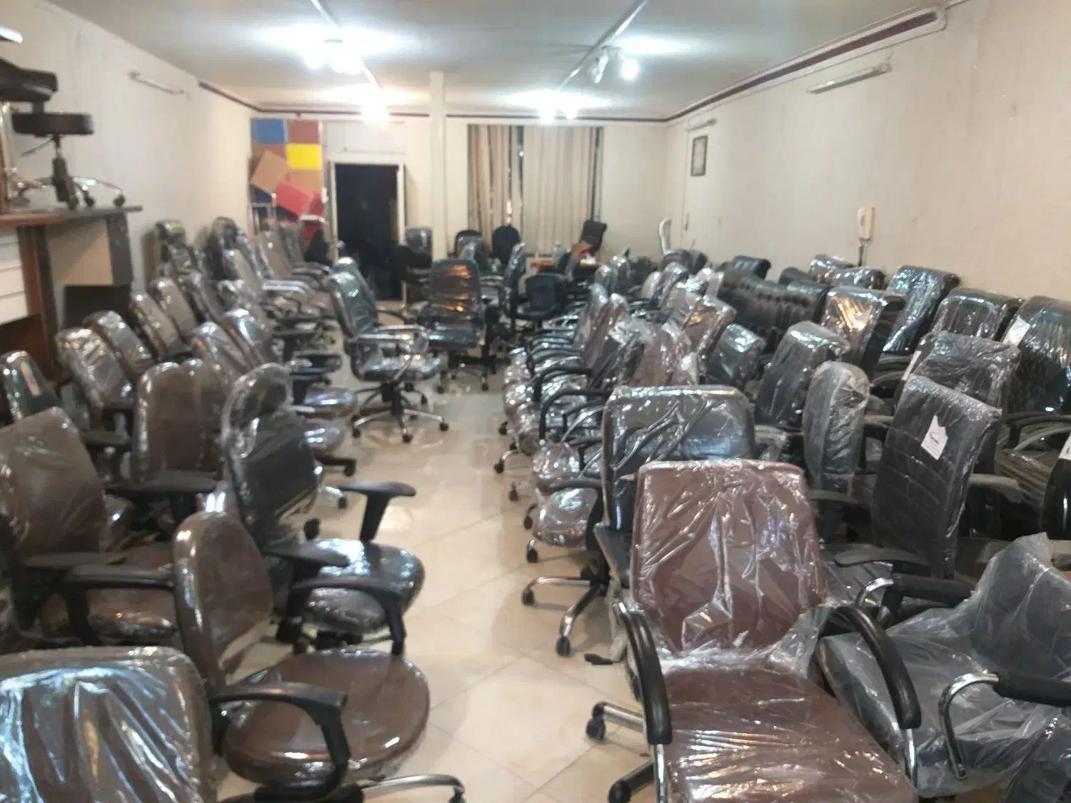 ۵۰۰ صندلی برند اصل نلپیر لیو|دفتر کار|مشهد, یاس|دیوار