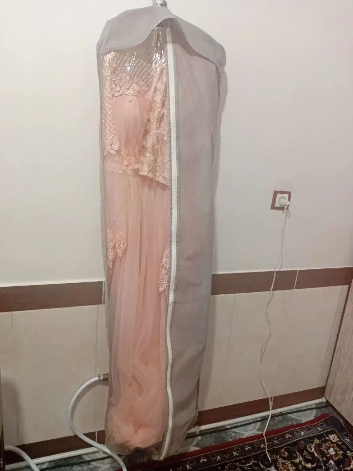 لباس مجلسی|لباس|الشتر, |دیوار