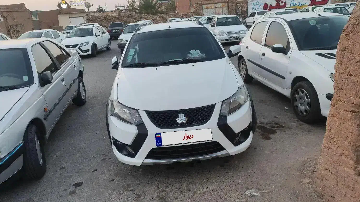 کوییک Gxr1403 فول دارای مانیتور|خودرو سواری و وانت|سیرجان, |دیوار