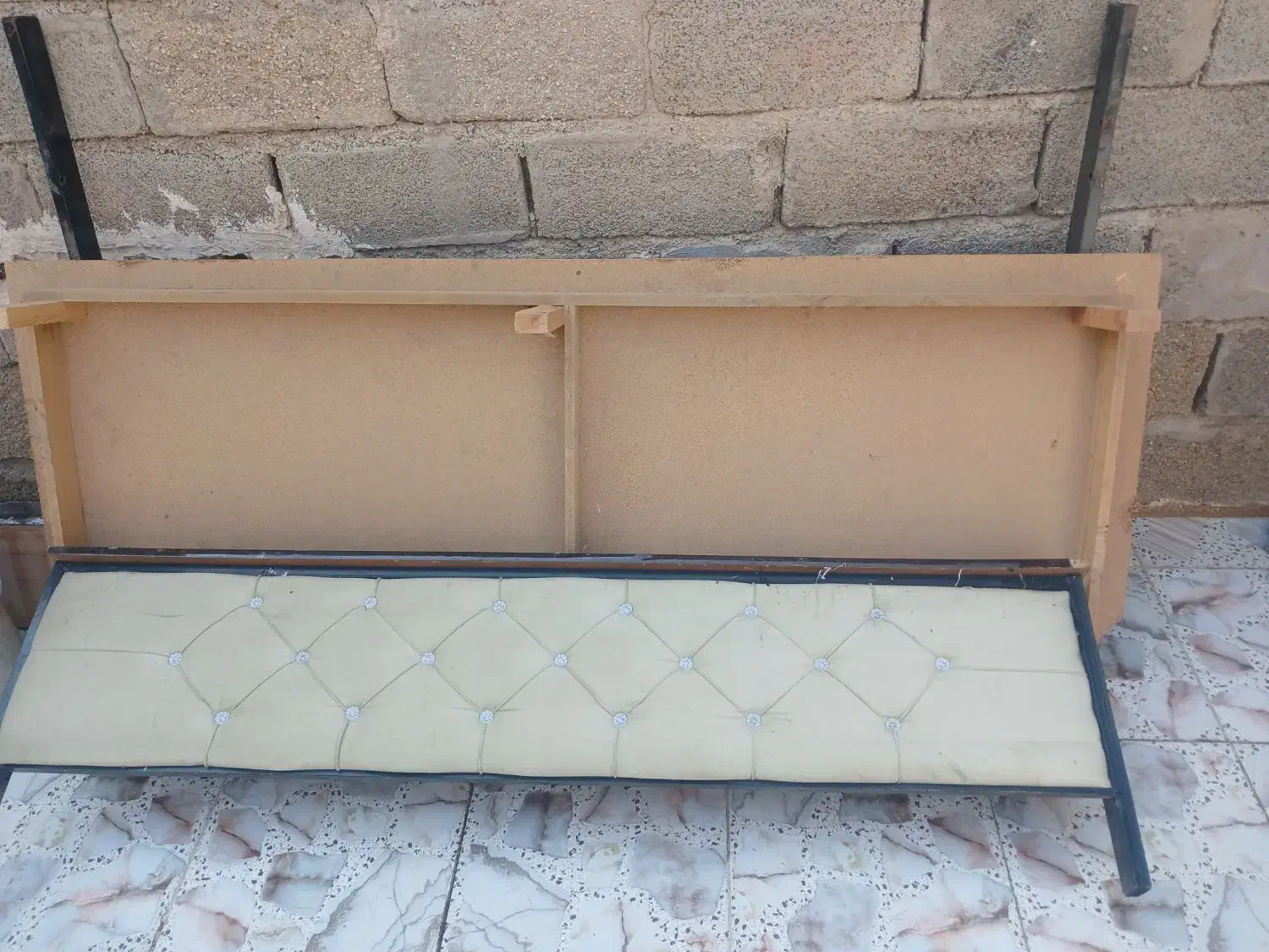 دوشک وتخت خواب باهم باقیمت مناسب تمیز|تشک تختخواب|شادگان, |دیوار