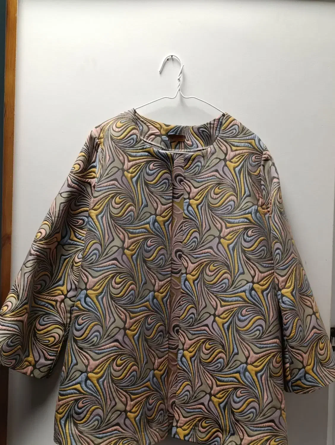 مانتو|لباس|کرمانشاه, |دیوار