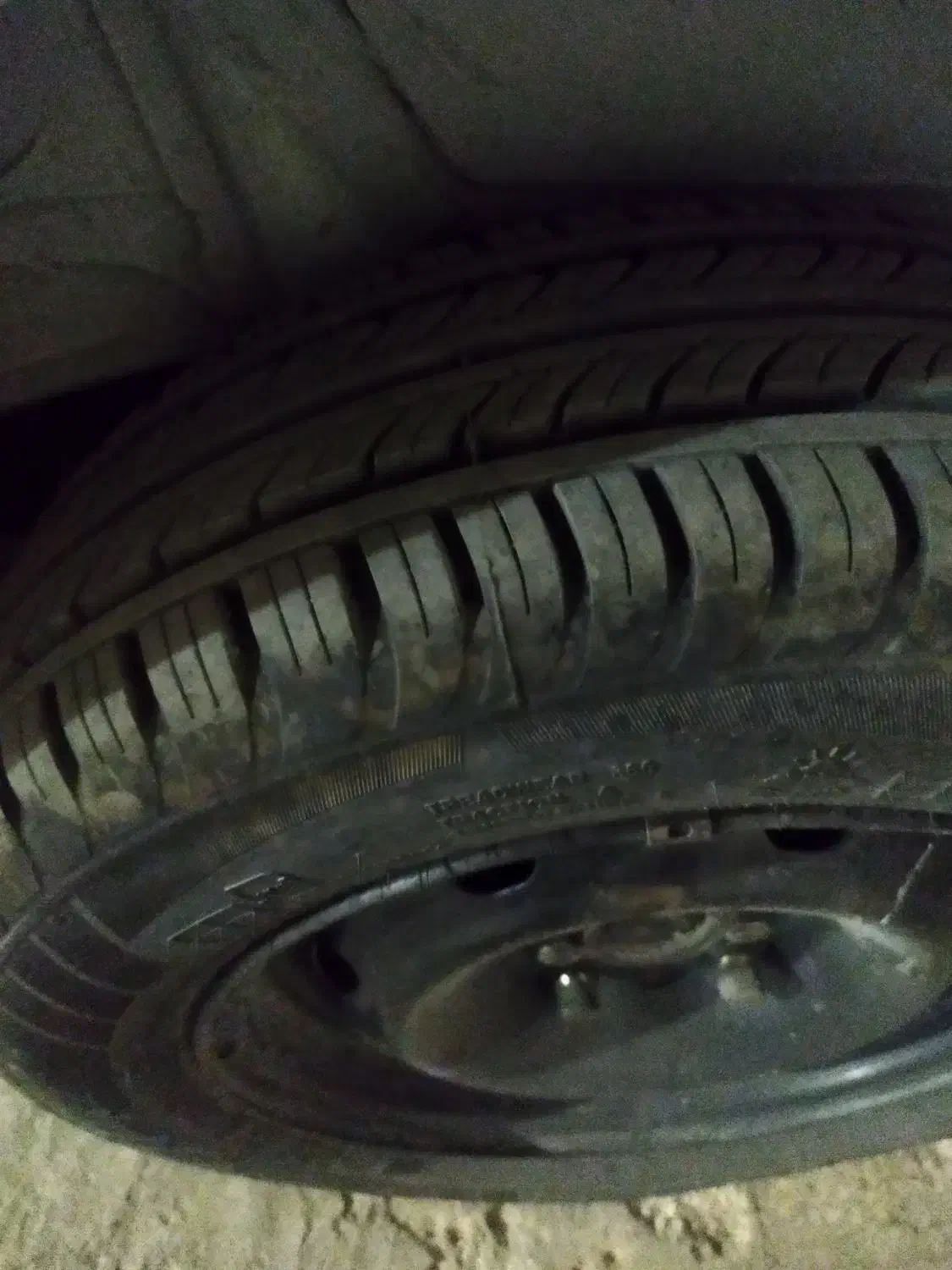 رینگ ۱۴ لاستیک بارز نو|قطعات یدکی و لوازم جانبی|زابل, |دیوار