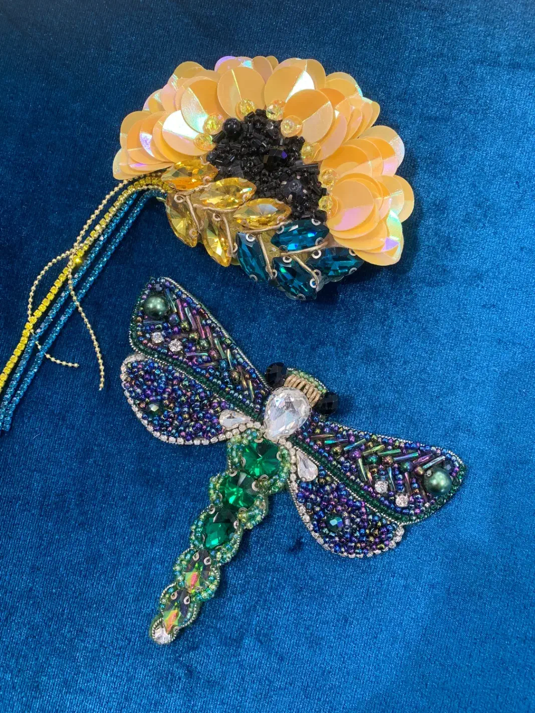 ۲عدد سنجاق سینه|بدلیجات|مراغه, |دیوار