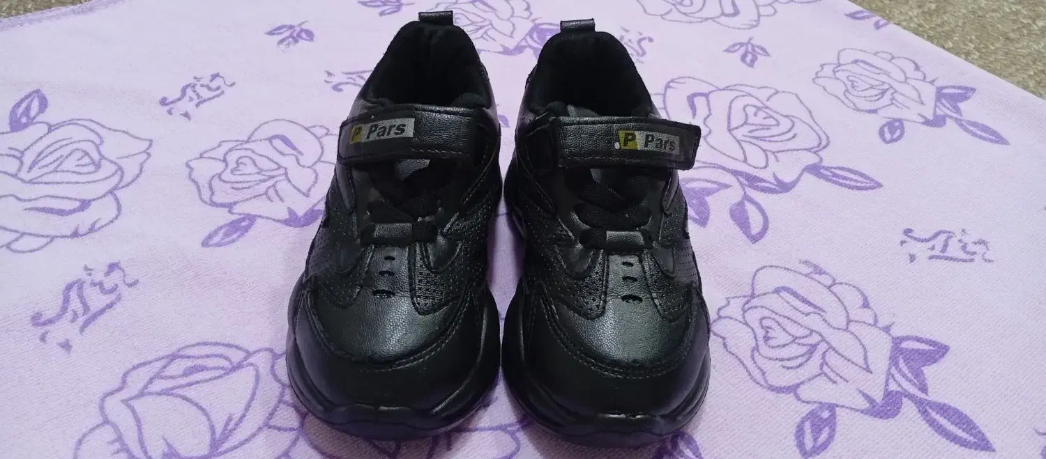 کفش اسپرت همه دخترانه هم پسرانه|کفش و لباس بچه|دابودشت, |دیوار