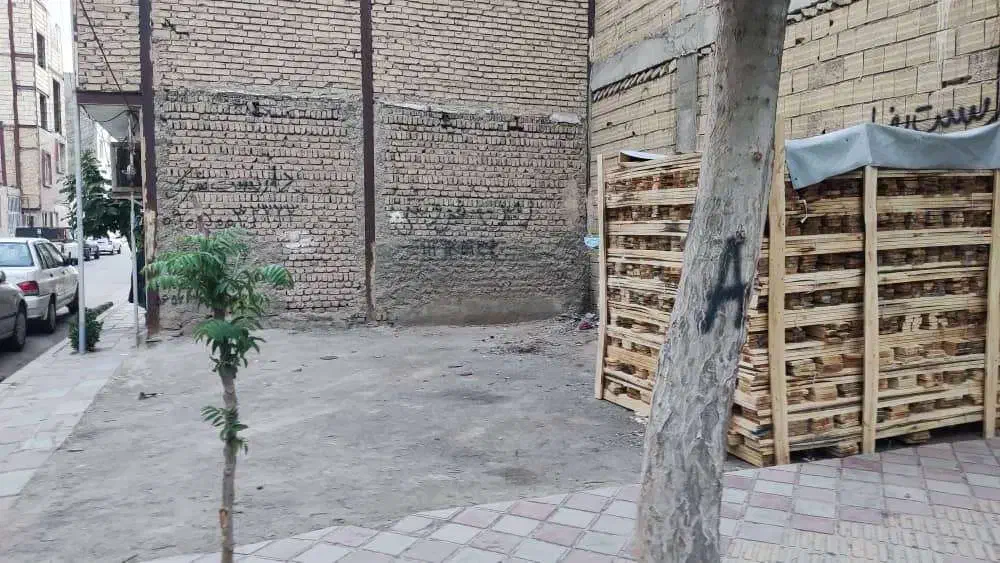 زمین فروشی مسکونی جهت ساخت و ساز قولنامه ای|فروش زمین و ملک کلنگی|بهارستان, |دیوار