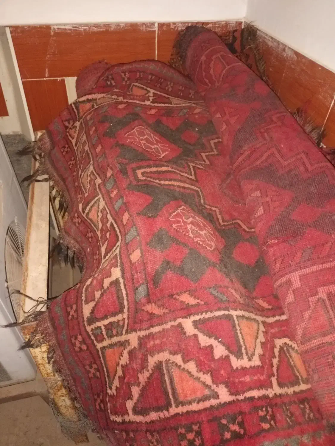 گلیم فرش دست باف سنتی ویژه باغ|گلیم، جاجیم، گبه|بهبهان, |دیوار