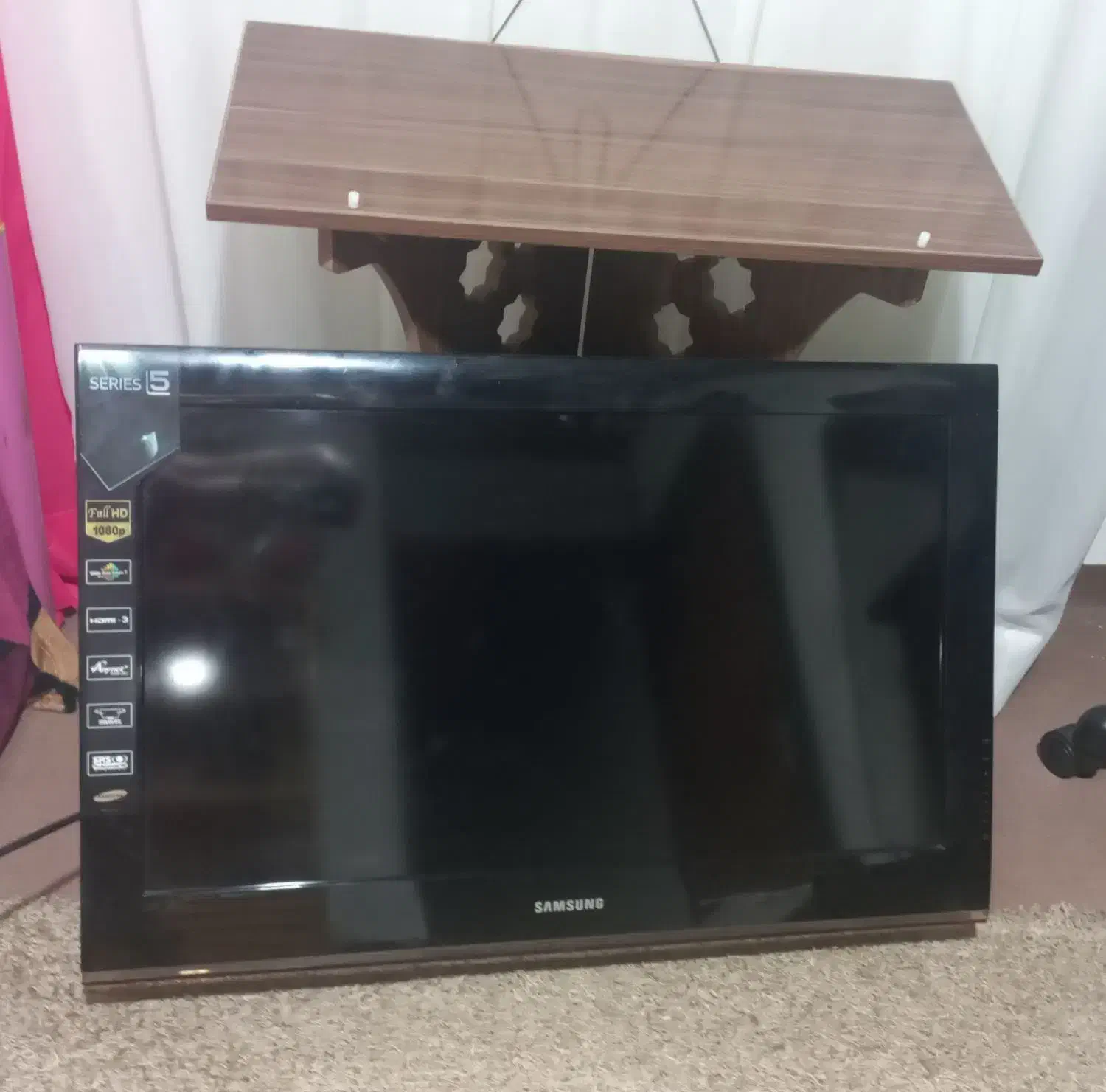 تلویزیون 32 سالم وتمیز|تلویزیون و پروژکتور|رشت, منظریه|دیوار