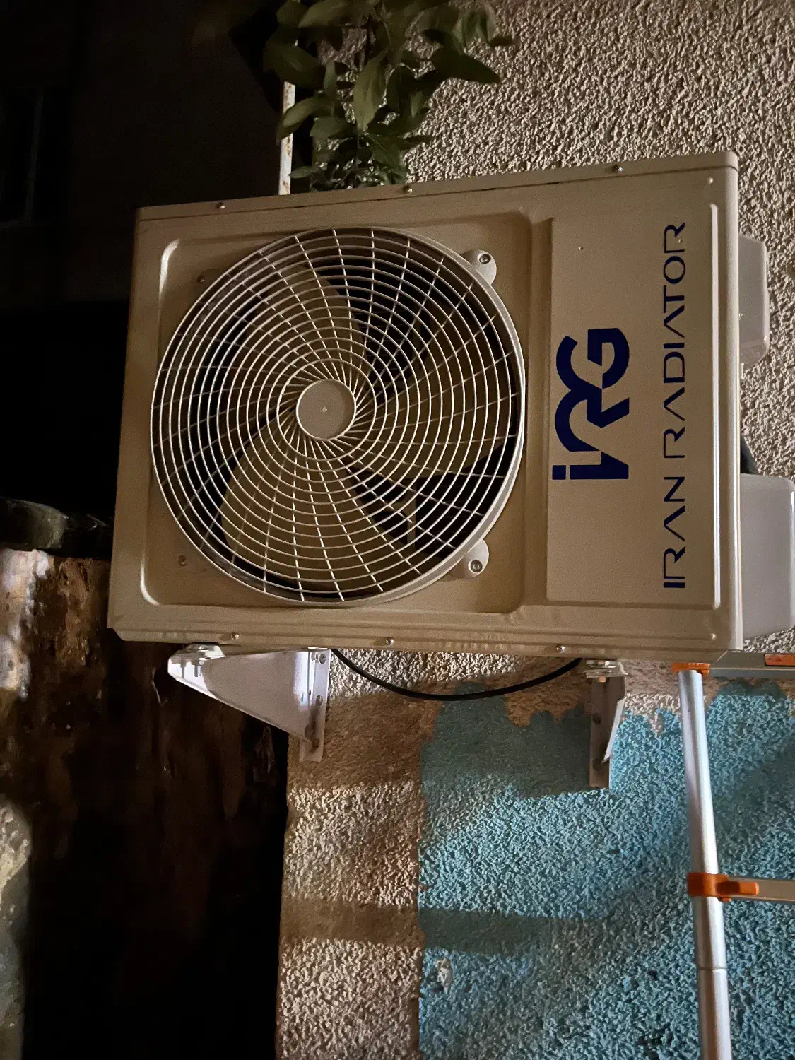 نصب و تعمیر کولر گازی اسپلیت|خدمات پیشه و مهارت|چمستان, |دیوار