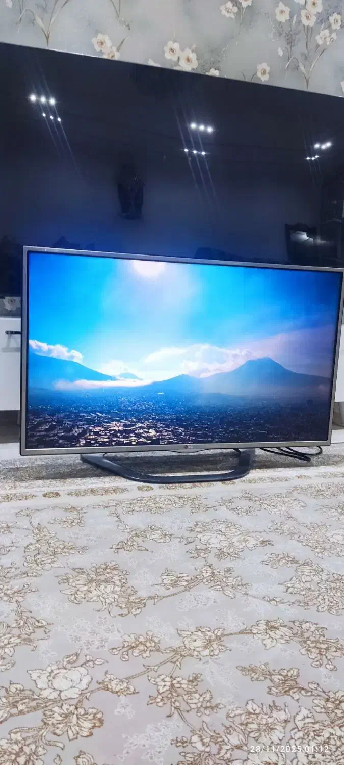 تلویزیون ال جی 42 اینچ کره اصل|تلویزیون و پروژکتور|سنندج, |دیوار