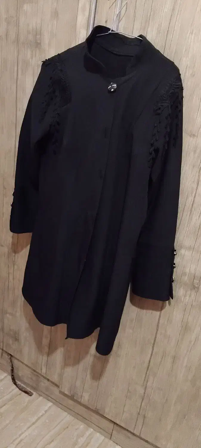 لباس|لباس|نیشابور, میدان حافظ|دیوار