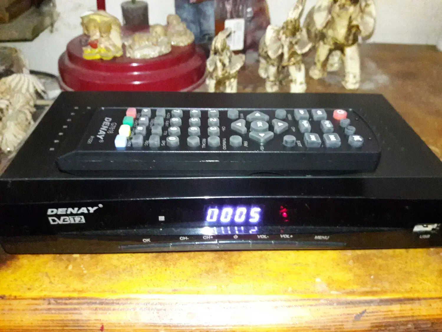 دستگاه دیجیتال در حد نو سالم سالم|صوتی و تصویری|رشت, حومه رشت|دیوار