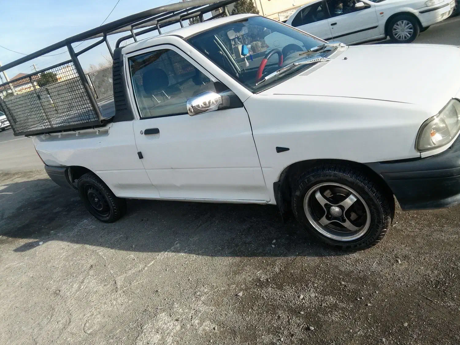 پراید وانت|خودرو سواری و وانت|اندیشه, اندیشه فاز ۱|دیوار