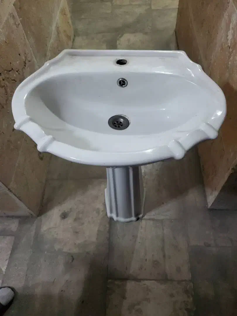 روشویی در حد بدون شکستگی و ترک|لوازم سرویس بهداشتی|تهران, آهنگ|دیوار