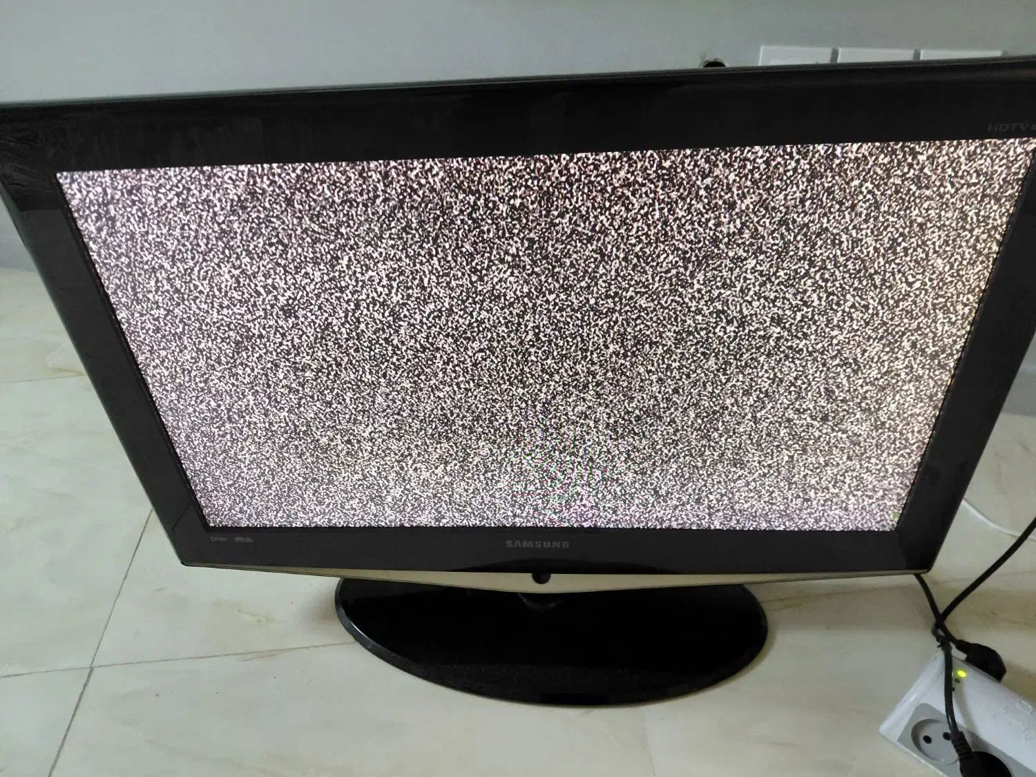 تلوزیون سامسونگ|تلویزیون و پروژکتور|رشت, حافظ آباد|دیوار