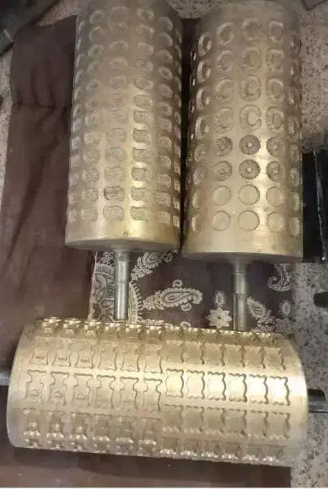 آلمانی زن دونات زن فردست دوم قنادی سرخ کن مشهدی|ماشین‌آلات صنعتی|اصفهان, سودان|دیوار