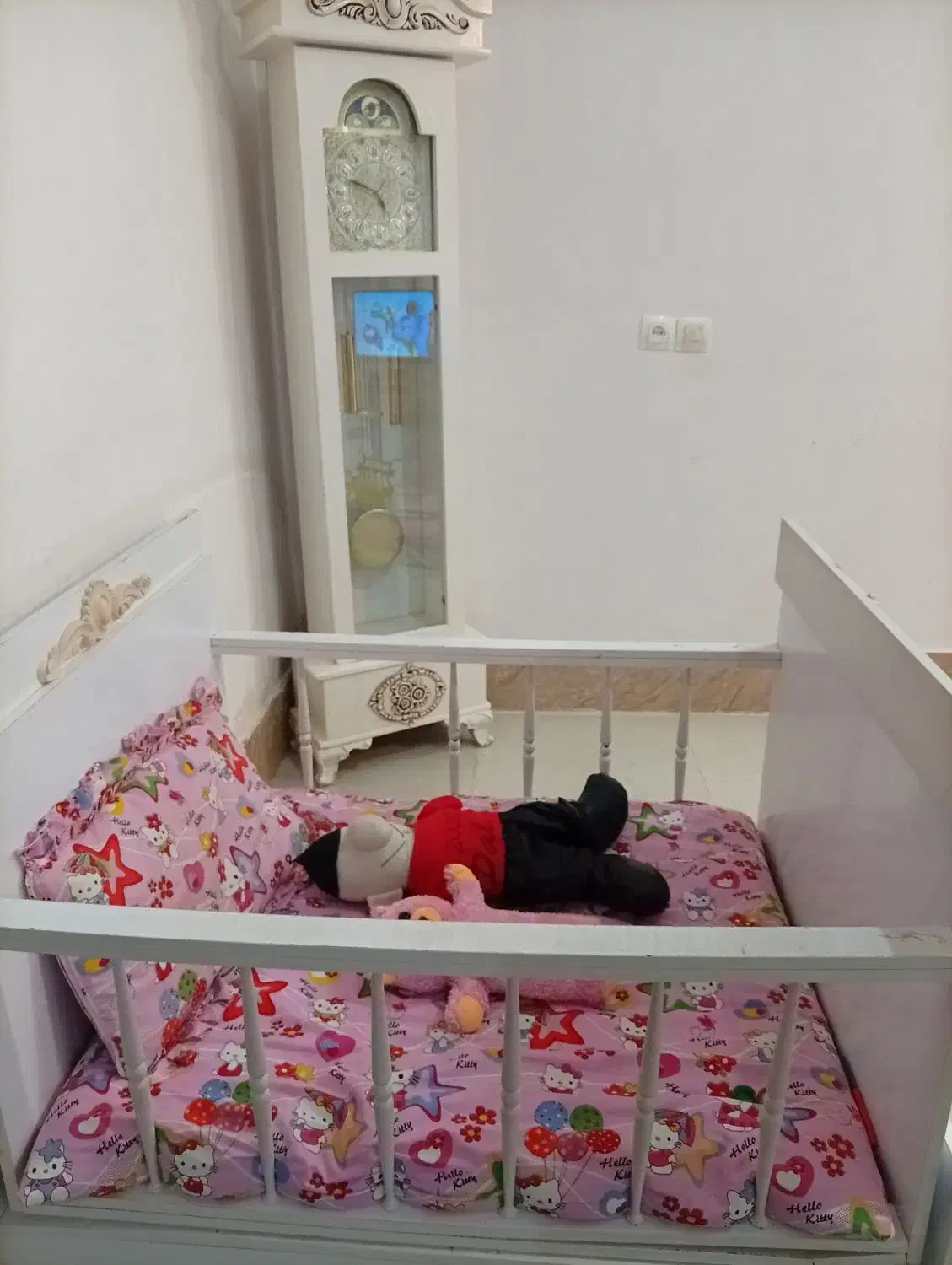 تخت|تخت و سرویس خواب|تربت‌حیدریه, منصوریه|دیوار